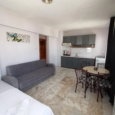 Lejlighedshotel Icmeler Apart Hotel İçmeler